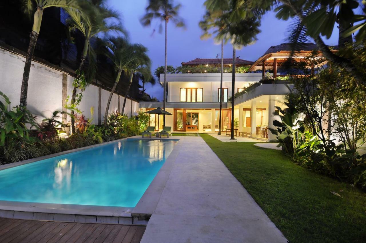 Villa Wania Kuta  Exterior photo